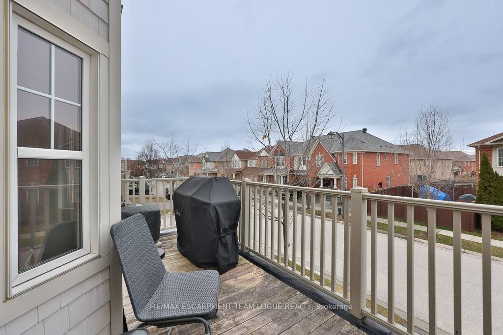 Townhouse for sale at 653 Speyer Circle, Milton, Ontario, L9T 0Y5 - Harrison - MLS: W12953446