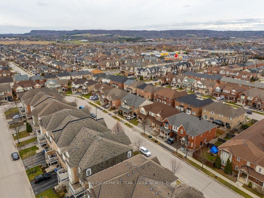 Townhouse for sale at 653 Speyer Circle, Milton, Ontario, L9T 0Y5 - Harrison - MLS: W12953446