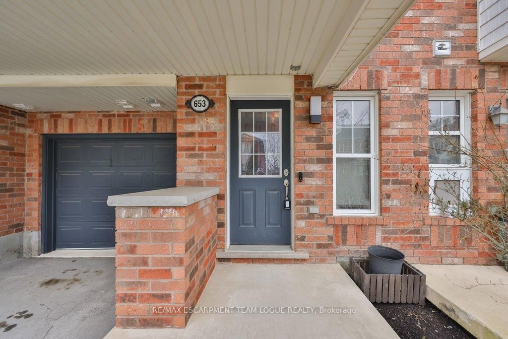 Townhouse for sale at 653 Speyer Circle, Milton, Ontario, L9T 0Y5 - Harrison - MLS: W12953446