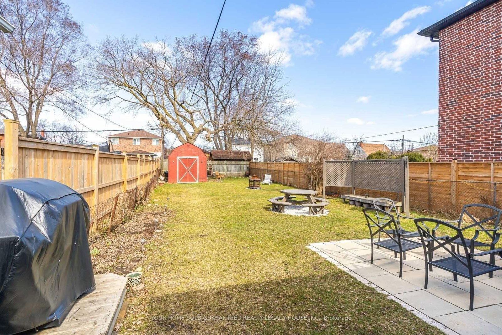 Detached House for sale at 22 Albright Avenue, Toronto, Ontario, M8W 1X1 - Alderwood - MLS: W12953576