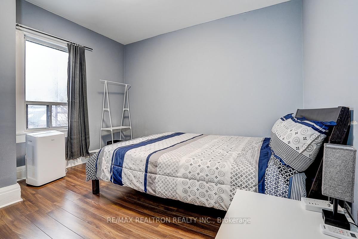 Detached House for lease at 7 Nickle Street, Toronto, Ontario, M6M 2H7 - Mount Dennis - MLS: W12953600