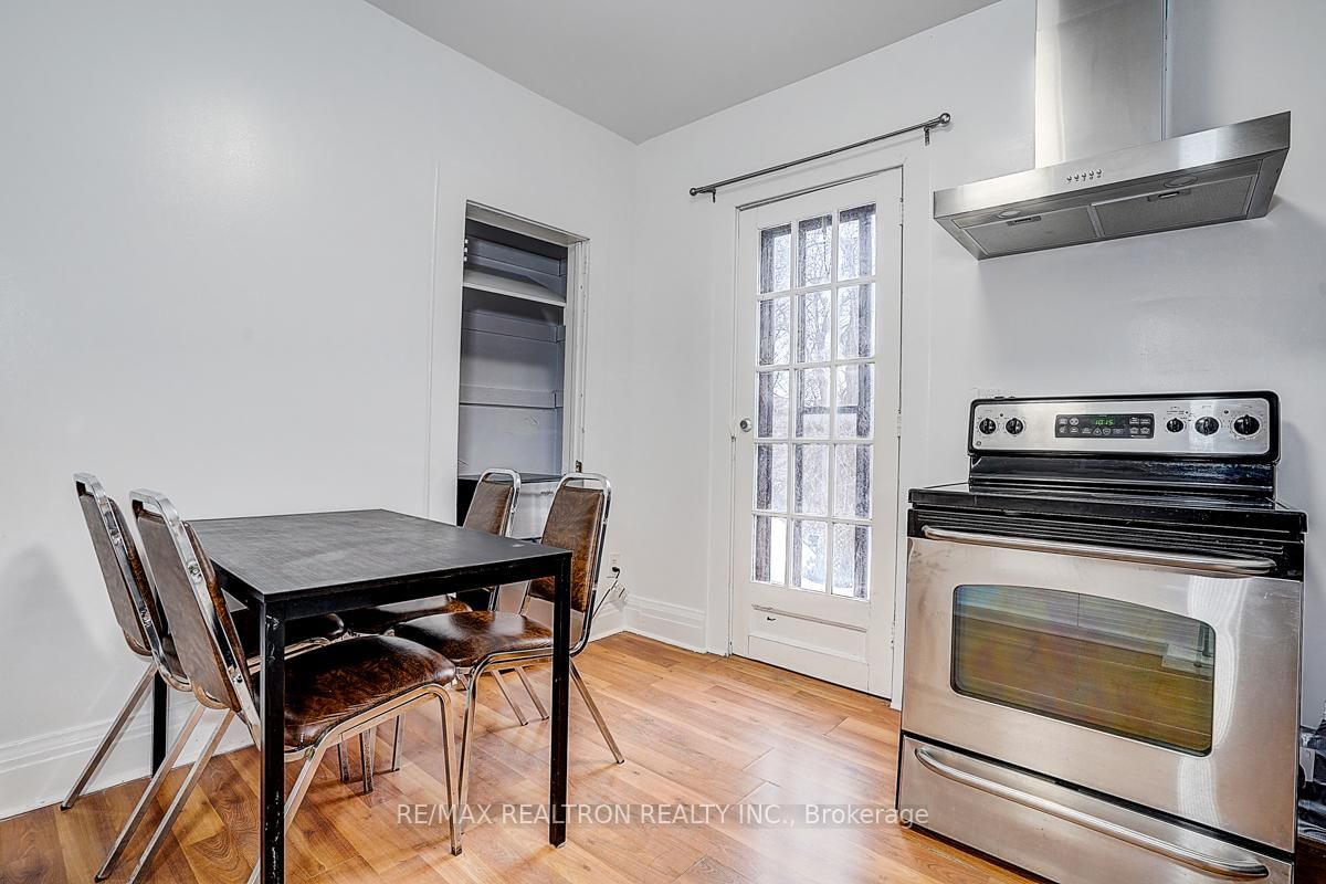 Detached House for lease at 7 Nickle Street, Toronto, Ontario, M6M 2H7 - Mount Dennis - MLS: W12953600