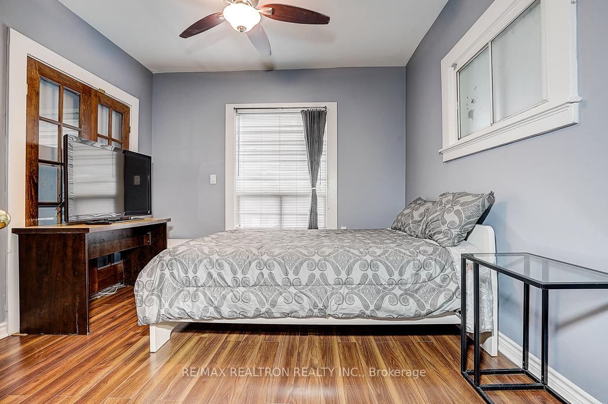 Detached House for lease at 7 Nickle Street, Toronto, Ontario, M6M 2H7 - Mount Dennis - MLS: W12953600