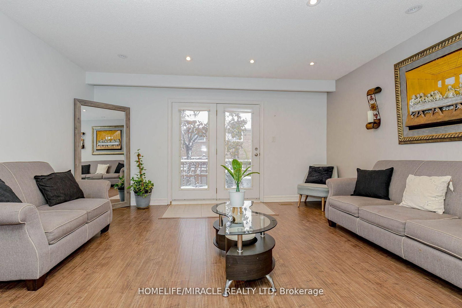 Detached House for sale at 32 Langston Drive, Brampton, Ontario, L6V 3W7 - Madoc - MLS: W12953738