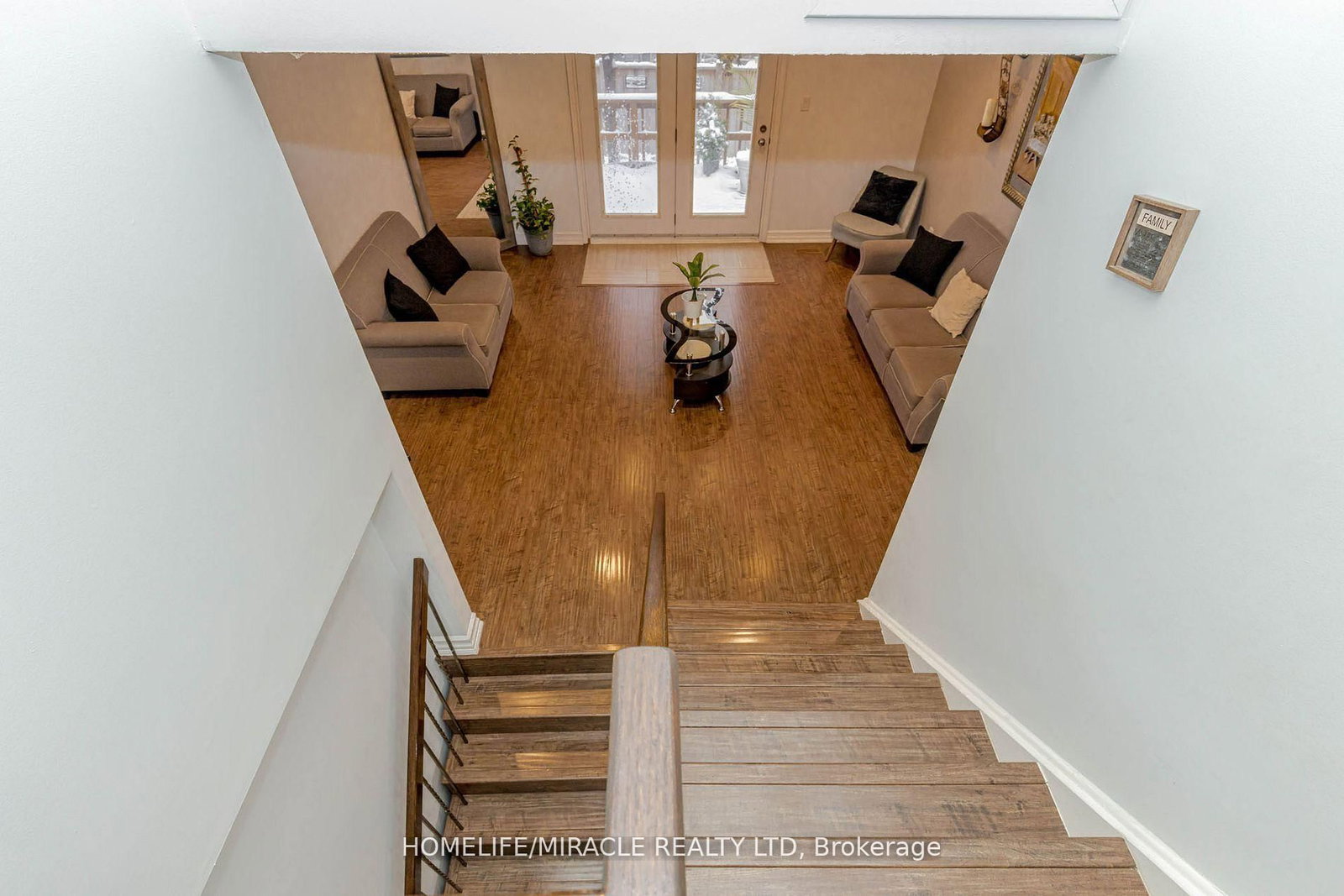 Detached House for sale at 32 Langston Drive, Brampton, Ontario, L6V 3W7 - Madoc - MLS: W12953738