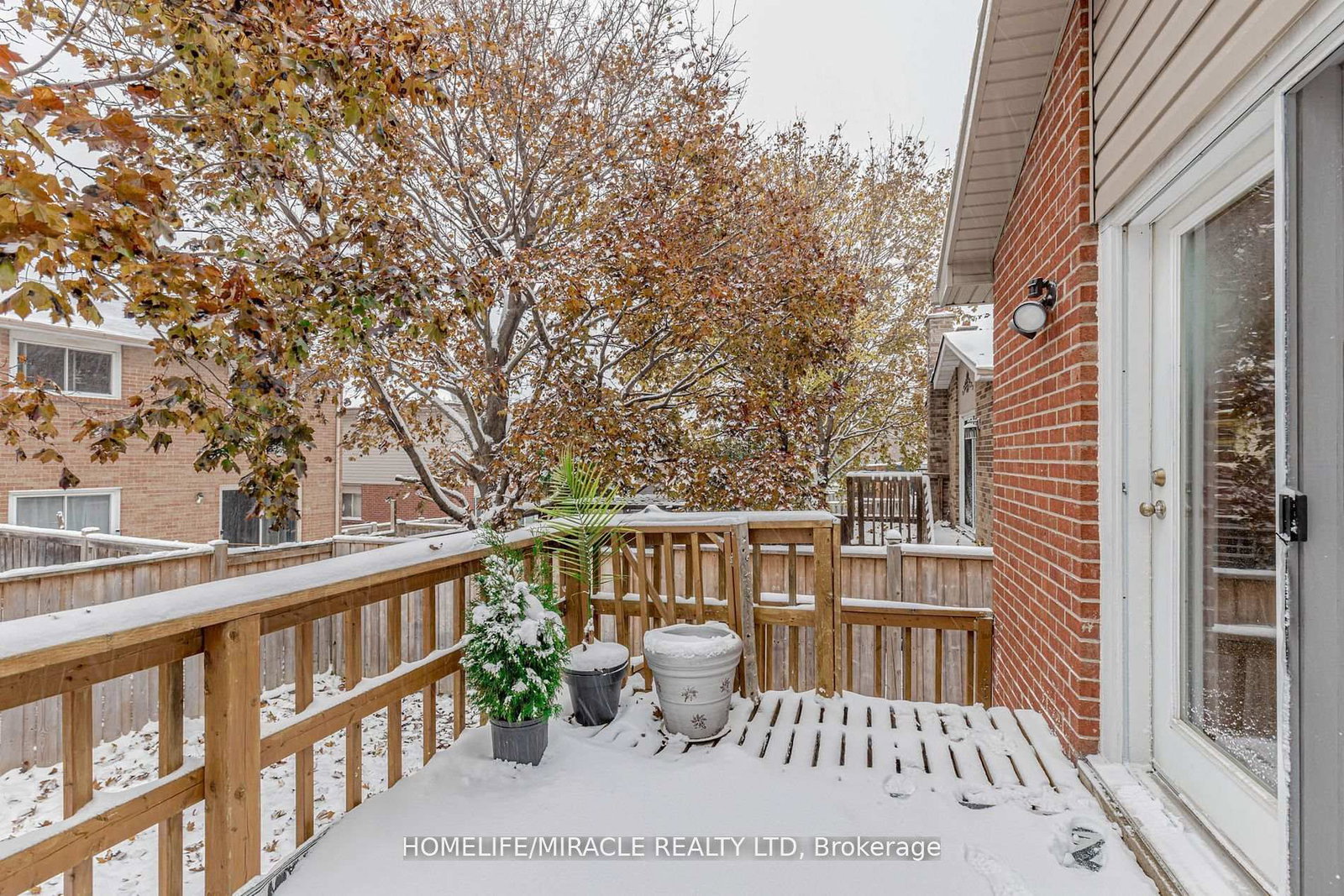 Detached House for sale at 32 Langston Drive, Brampton, Ontario, L6V 3W7 - Madoc - MLS: W12953738