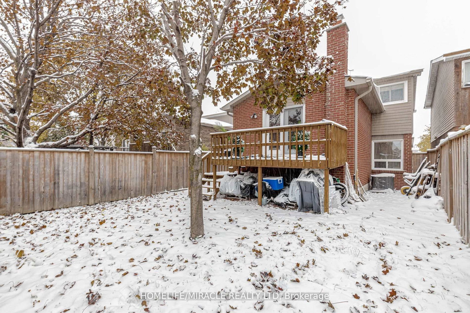 Detached House for sale at 32 Langston Drive, Brampton, Ontario, L6V 3W7 - Madoc - MLS: W12953738