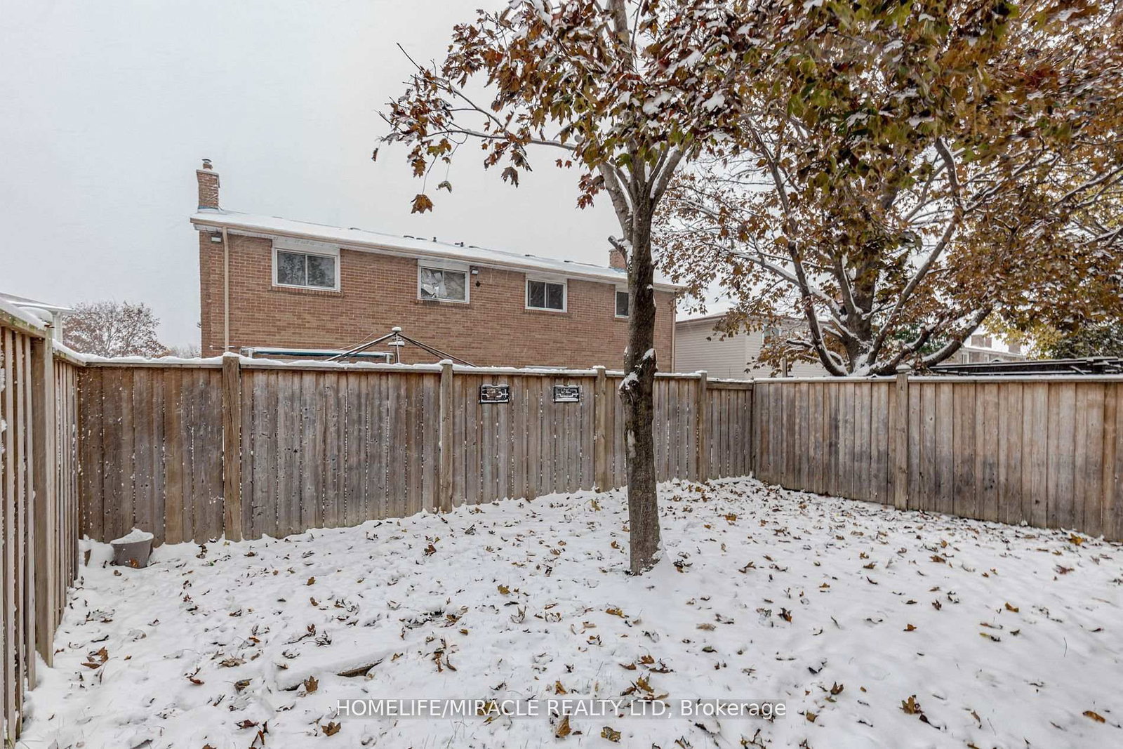 Detached House for sale at 32 Langston Drive, Brampton, Ontario, L6V 3W7 - Madoc - MLS: W12953738