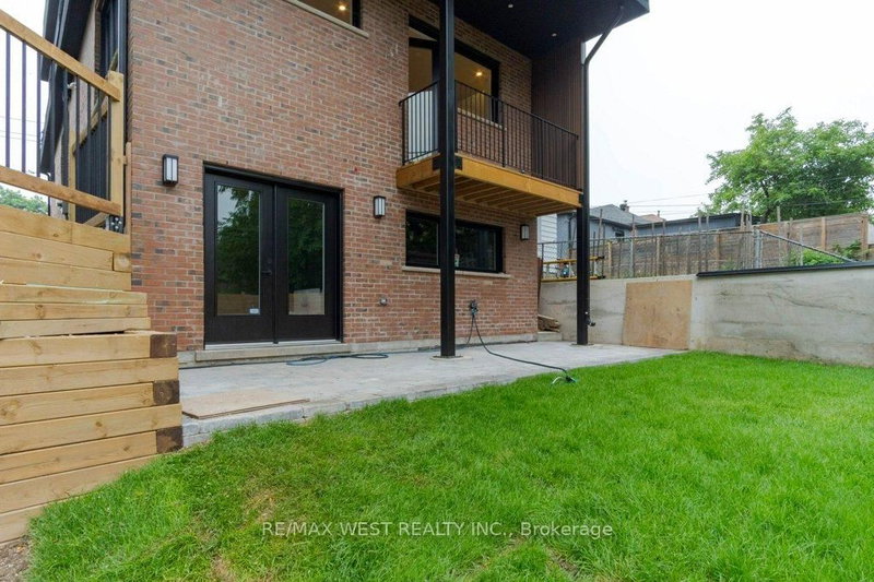 63 Lonborough Ave, Toronto, M6M 1X2 | Image 2