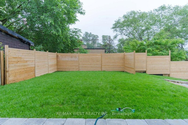 63 Lonborough Ave, Toronto, M6M 1X2 | Image 3