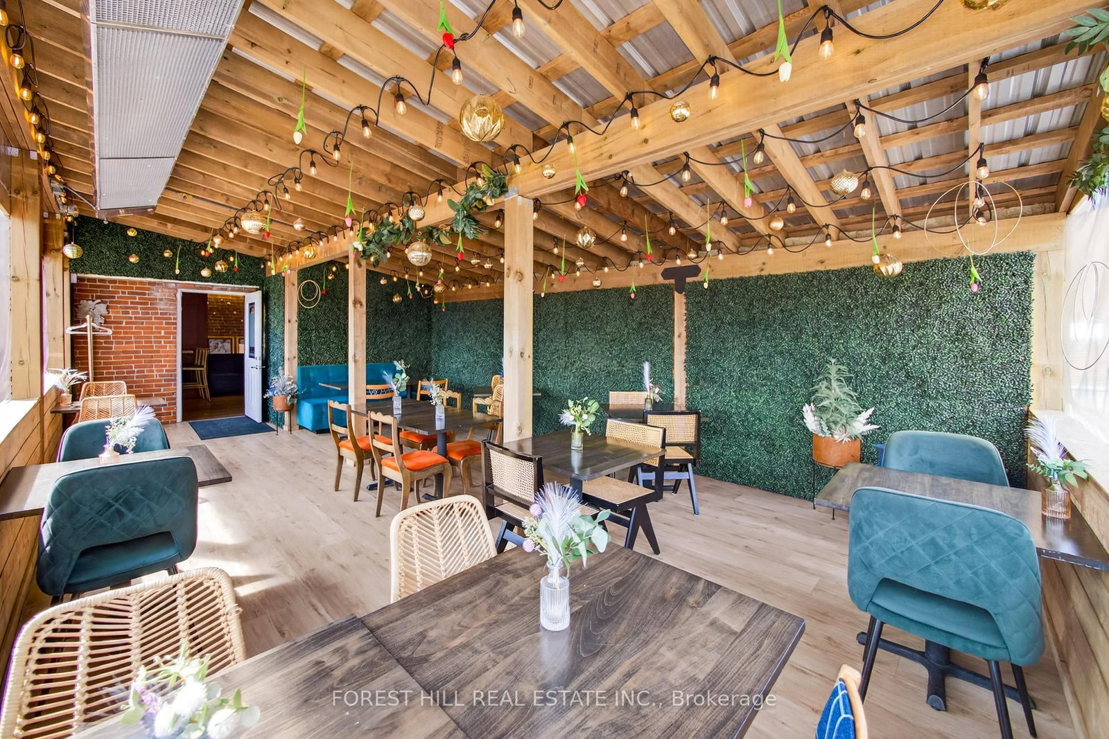 151 Queen Street S - Photo 14