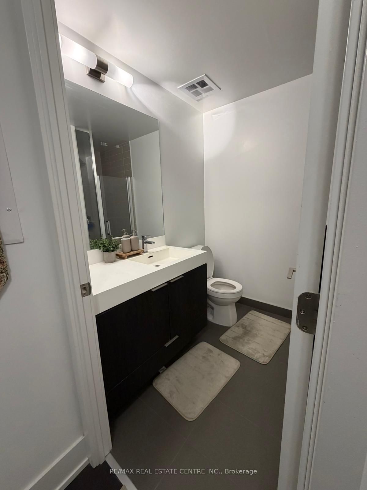 Condo for lease at 723-3100 Keele Street, Toronto, Ontario, M3M 0E1 - Downsview-Roding-CFB - MLS: W12954464