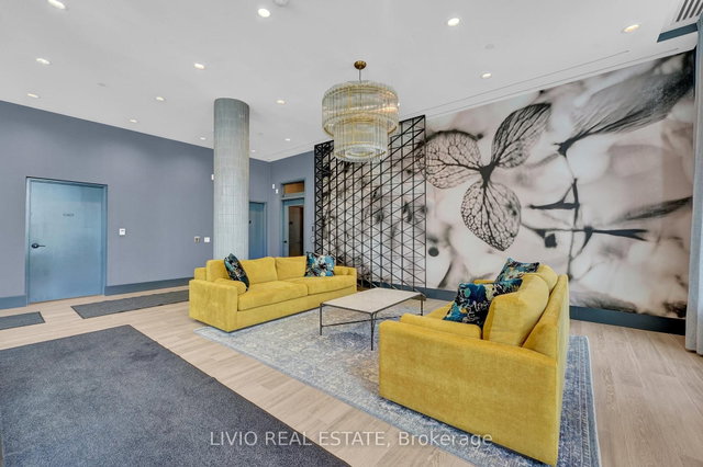 505 - 10 lagerfeld Drive E