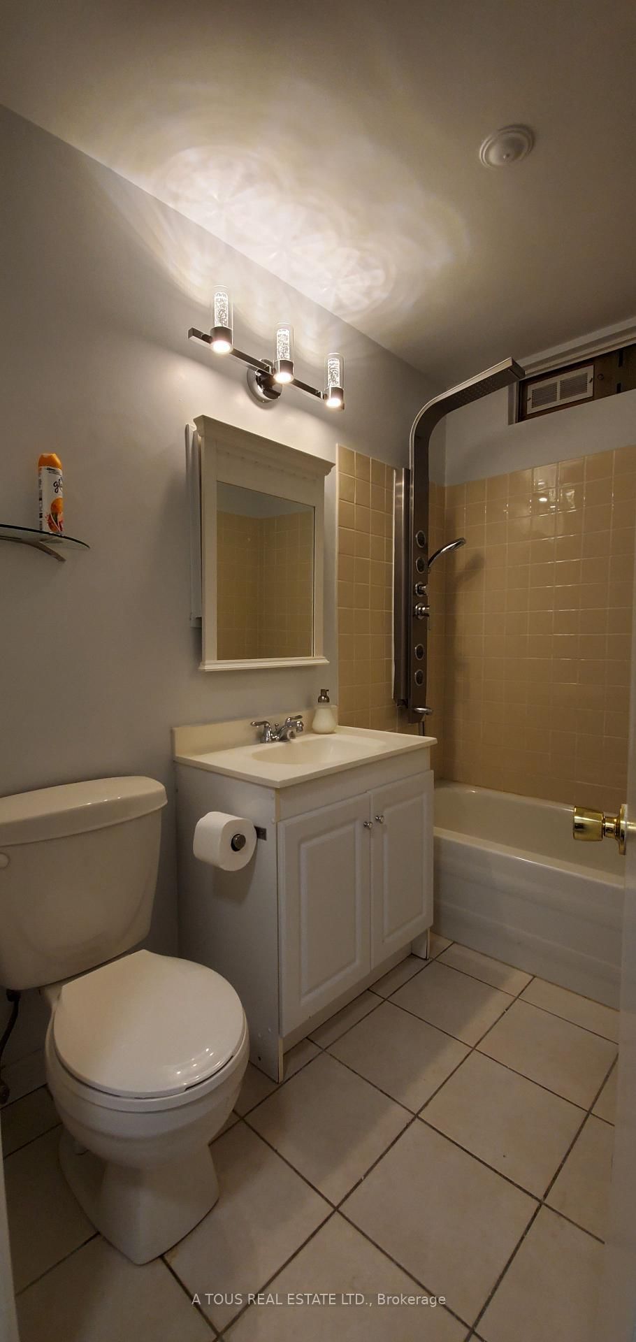 205 Queen Street, Unit #1 - Photo 5