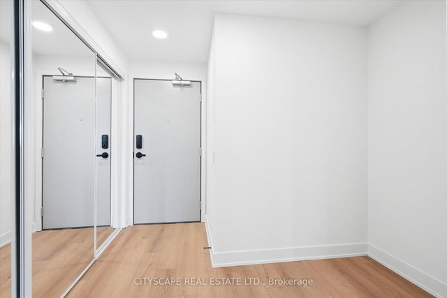 901 - 758 Dovercourt Road