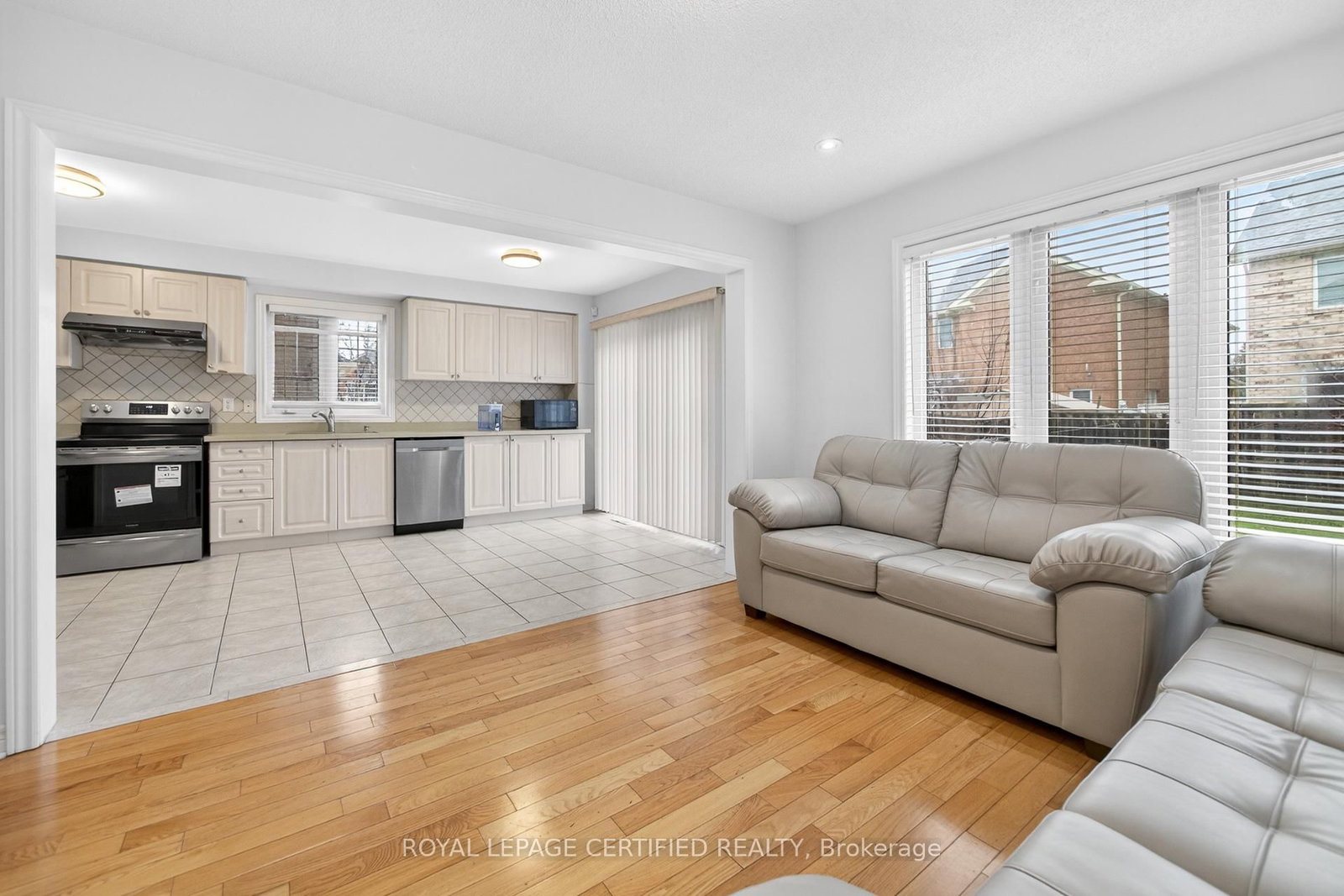 Detached House for sale at 32 Wildsky Road, Brampton, Ontario, L6Y 5P6 - Fletcher's Creek South - MLS: W12954860