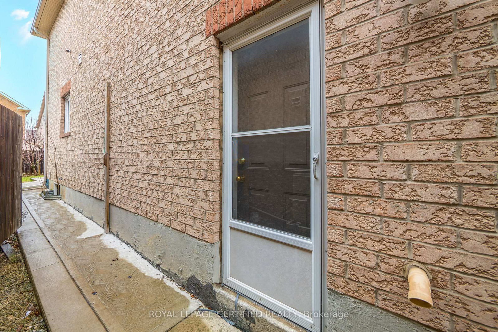 Detached House for sale at 32 Wildsky Road, Brampton, Ontario, L6Y 5P6 - Fletcher's Creek South - MLS: W12954860