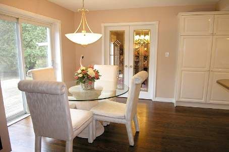 481 Chartwell Rd, Oakville, L6J4A6 | Image 3