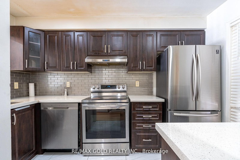 25 Clover Bloom Rd, Brampton, L6R 1R8 | Image 3