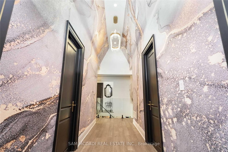 1540 Mississauga Rd, Mississauga — 19