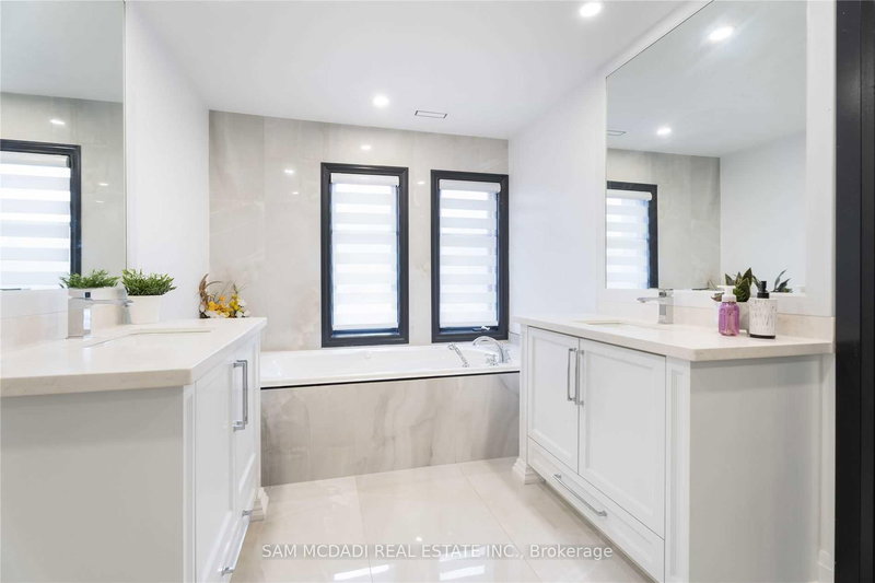 1540 Mississauga Rd, Mississauga — 25