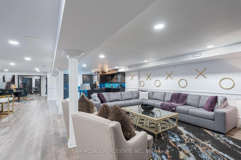 1540 Mississauga Rd, Mississauga — 31