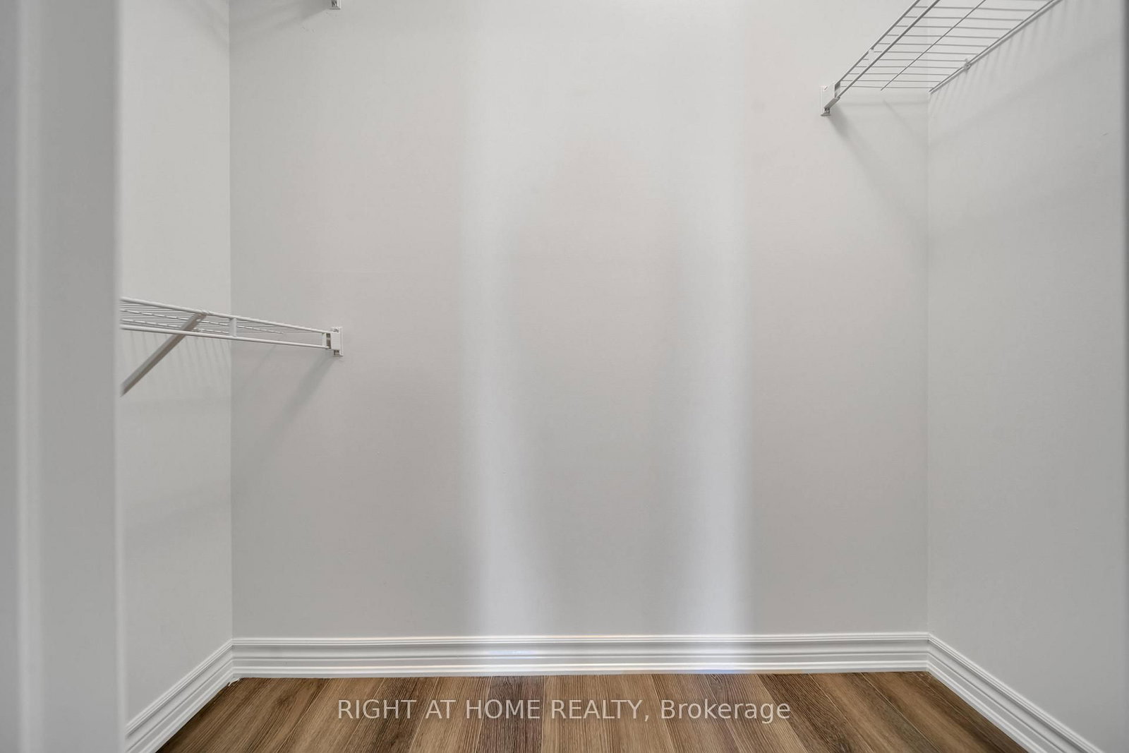 Townhouse for lease at 56-1317 Leriche Way, Milton, Ontario, L9E 0H5 - Bowes - MLS: W12955370