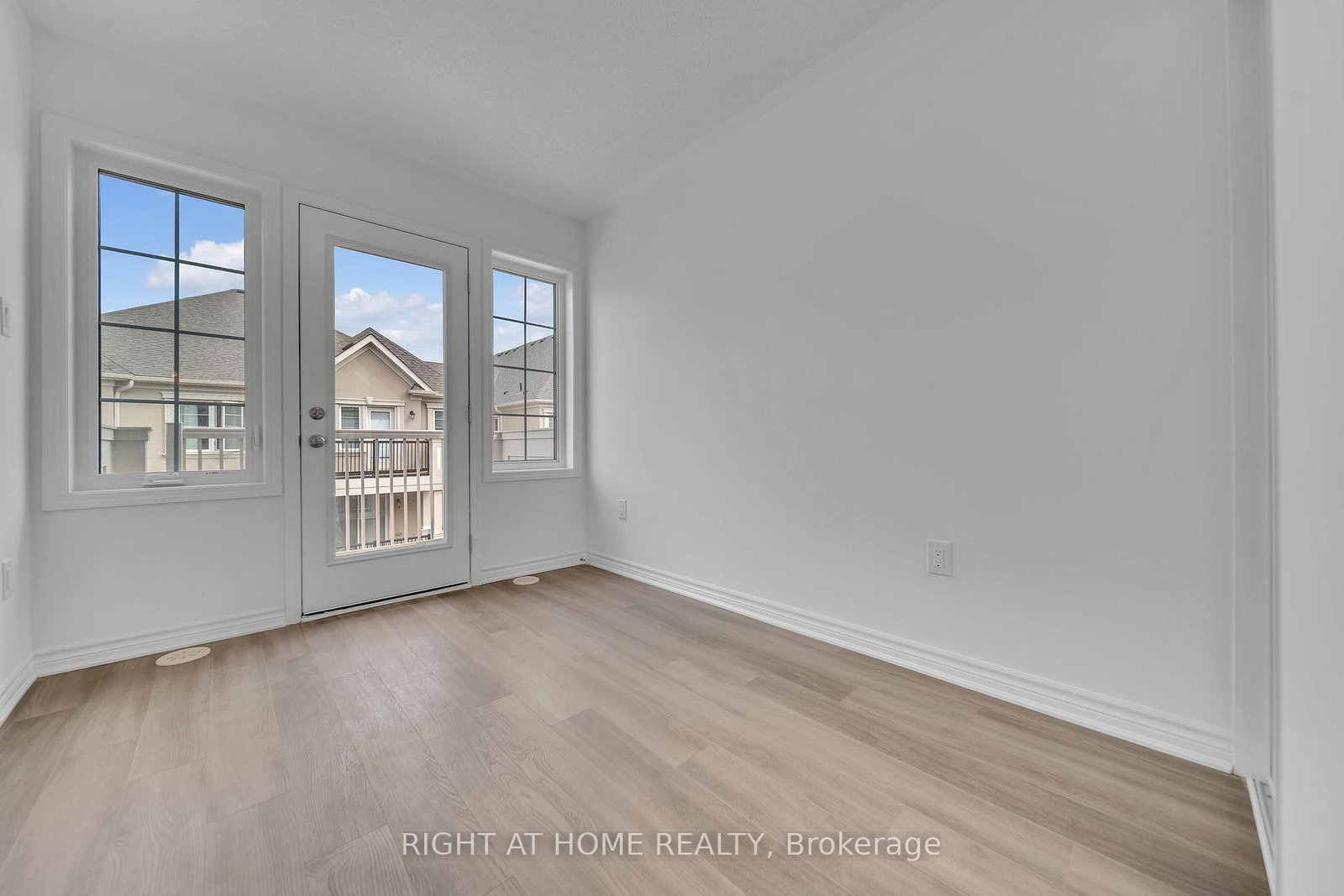 Townhouse for lease at 56-1317 Leriche Way, Milton, Ontario, L9E 0H5 - Bowes - MLS: W12955370