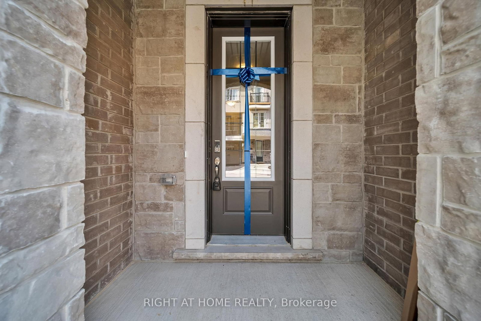 Townhouse for lease at 56-1317 Leriche Way, Milton, Ontario, L9E 0H5 - Bowes - MLS: W12955370