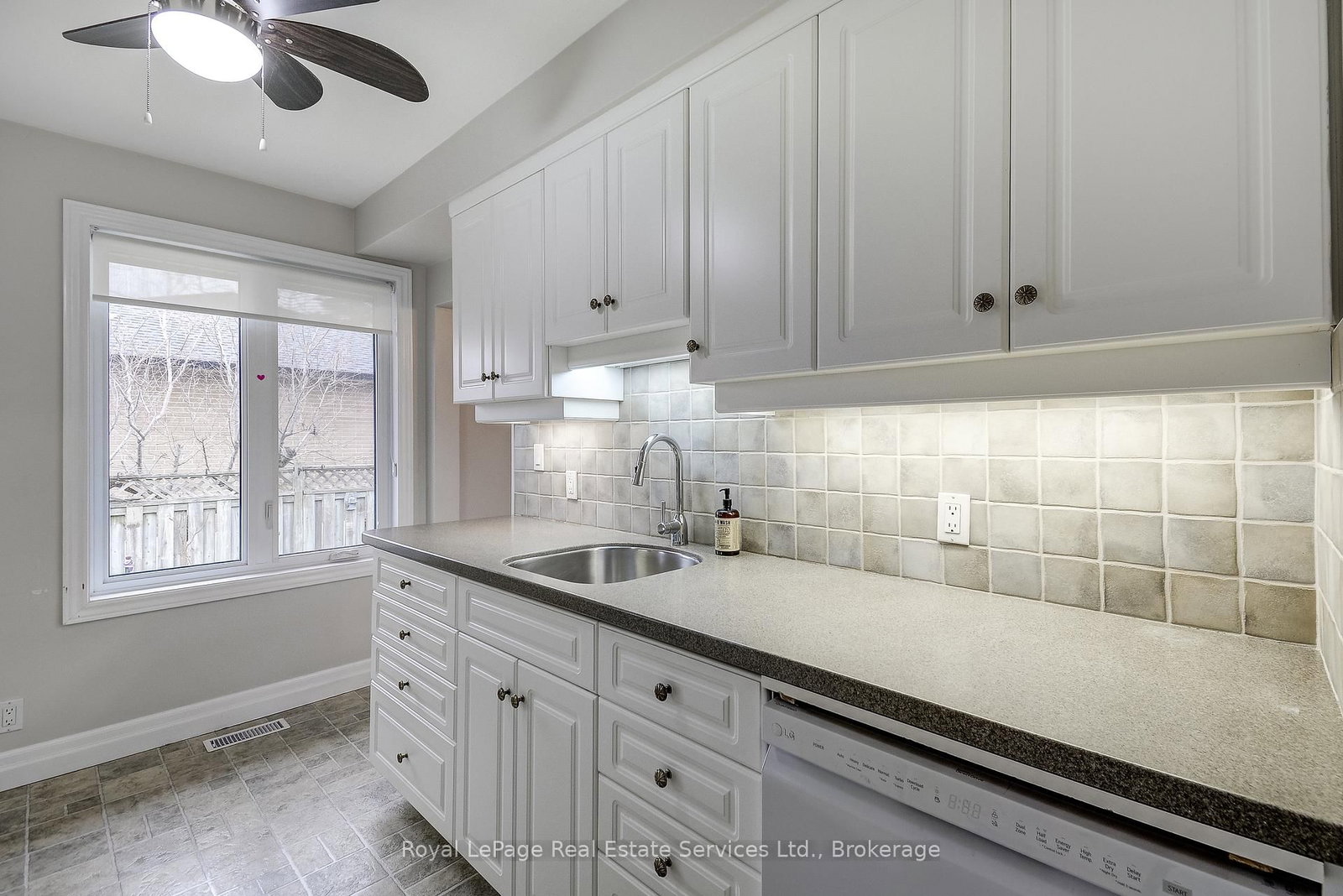 Detached House for sale at 339 Weighton Drive, Oakville, Ontario, L6R 2R5 - West - MLS: W12955414