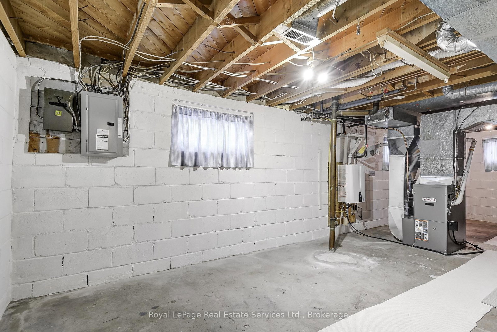 Detached House for sale at 339 Weighton Drive, Oakville, Ontario, L6R 2R5 - West - MLS: W12955414