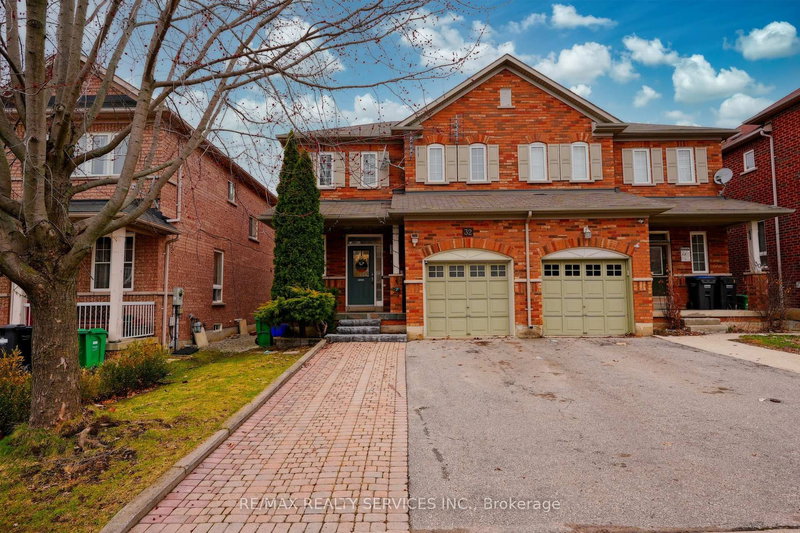 32 Ashdale Rd, Brampton, L6Y 5M7 | Image 2