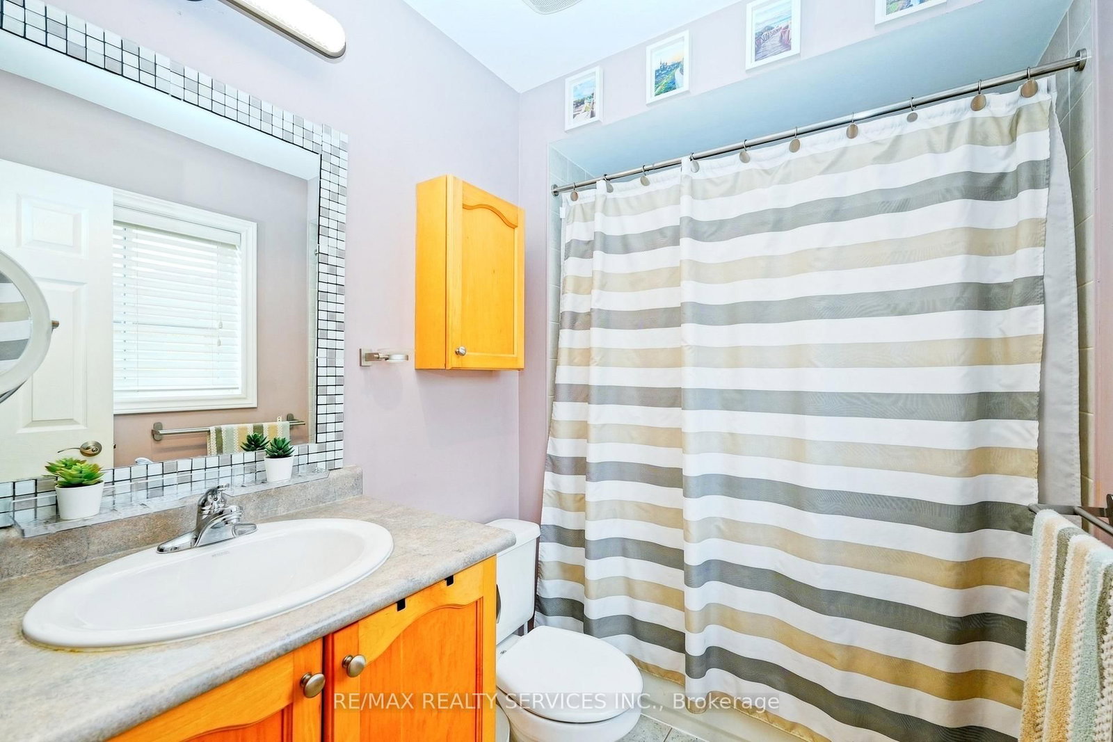 Semi-Detached House for sale at 32 Ashdale Road, Brampton, Ontario, L6Y 5M7 - Bram West - MLS: W12955484