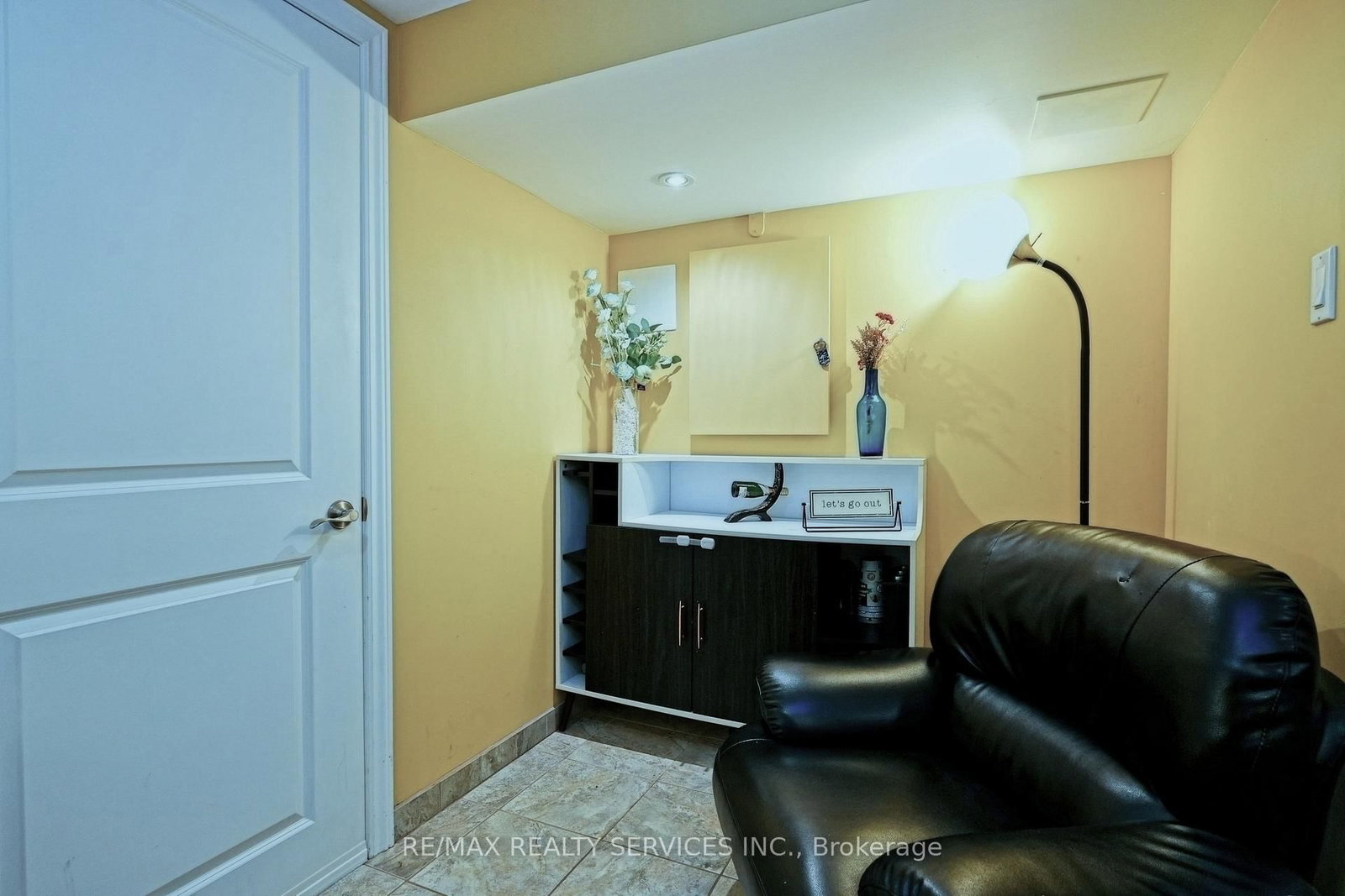 Semi-Detached House for sale at 32 Ashdale Road, Brampton, Ontario, L6Y 5M7 - Bram West - MLS: W12955484