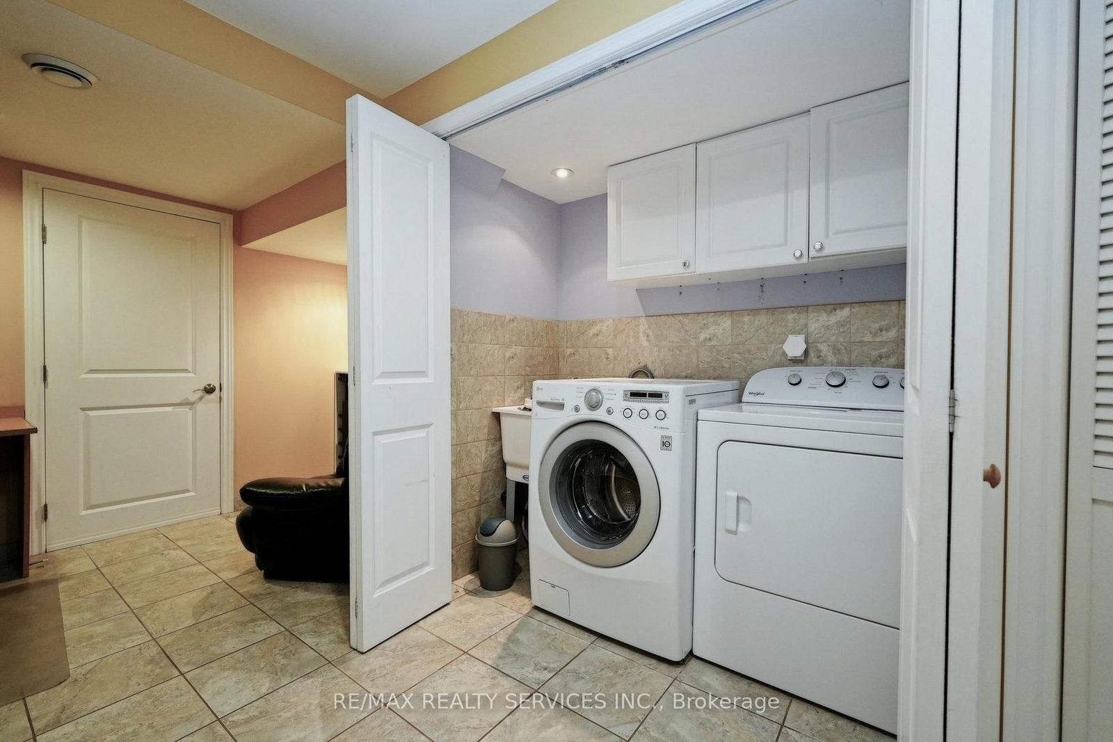 Semi-Detached House for sale at 32 Ashdale Road, Brampton, Ontario, L6Y 5M7 - Bram West - MLS: W12955484