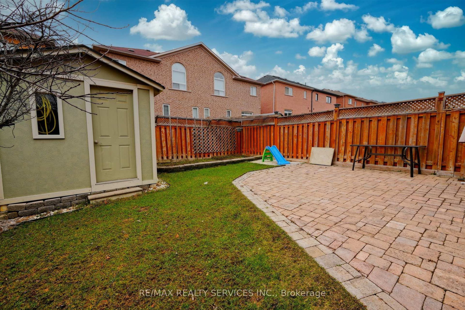 Semi-Detached House for sale at 32 Ashdale Road, Brampton, Ontario, L6Y 5M7 - Bram West - MLS: W12955484