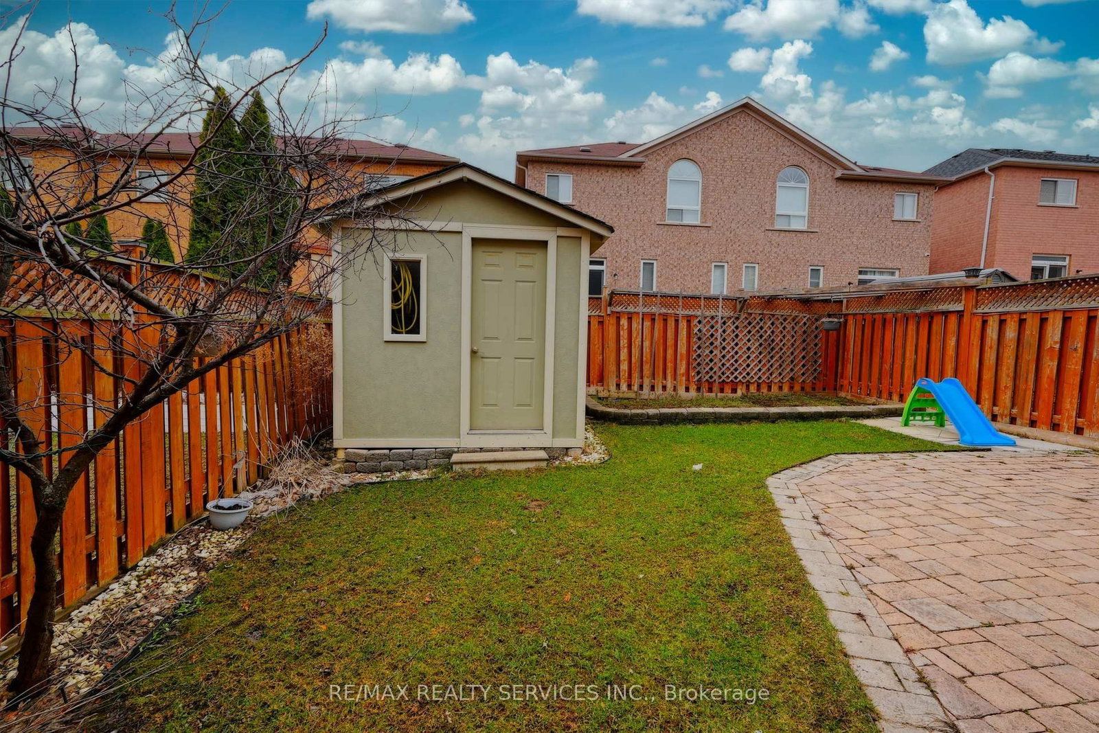 Semi-Detached House for sale at 32 Ashdale Road, Brampton, Ontario, L6Y 5M7 - Bram West - MLS: W12955484