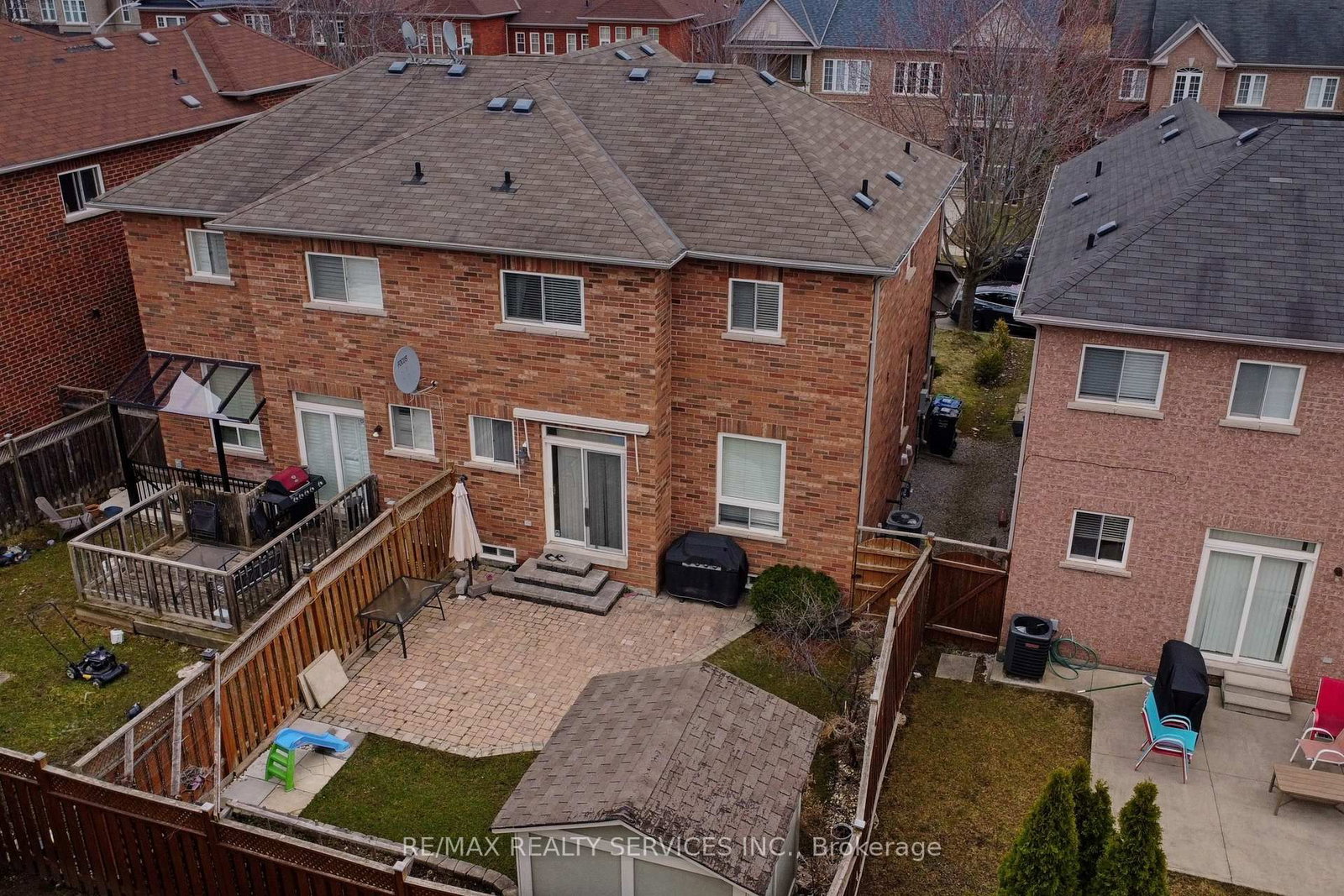 Semi-Detached House for sale at 32 Ashdale Road, Brampton, Ontario, L6Y 5M7 - Bram West - MLS: W12955484