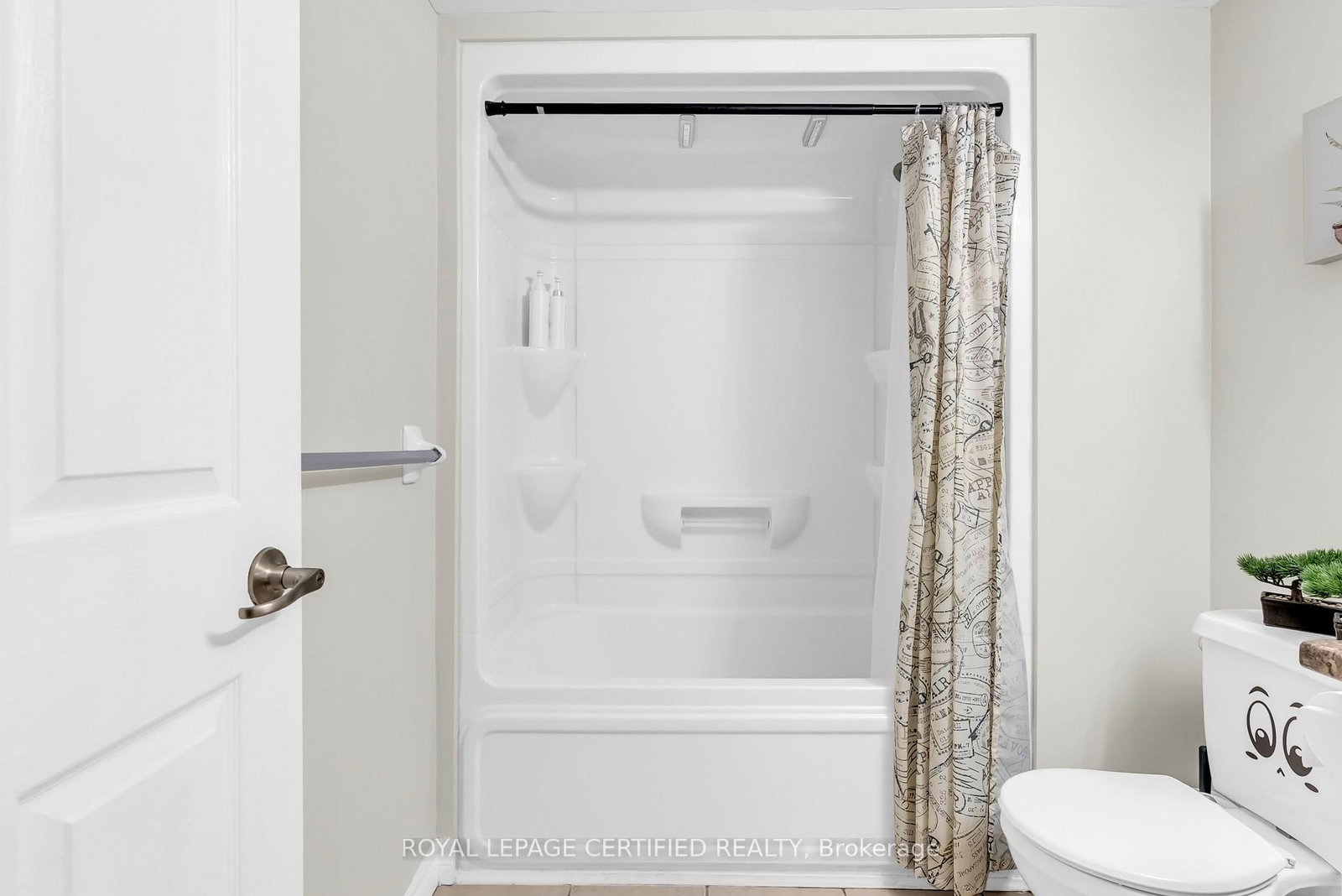 Condo for sale at 308-1340 MAIN Street, Milton, Ontario, L9T 7S6 - Dempsey - MLS: W12955554