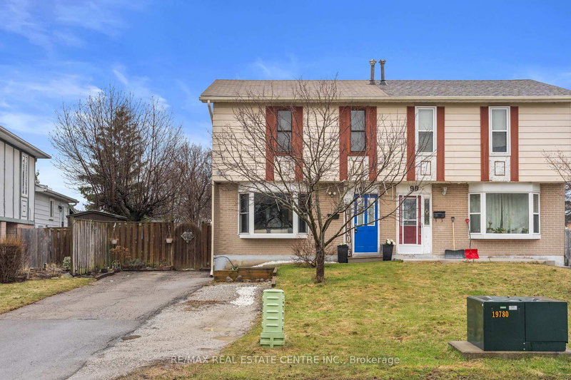 101 Griselda Cres, Brampton, L6S 1M4 | Image 2