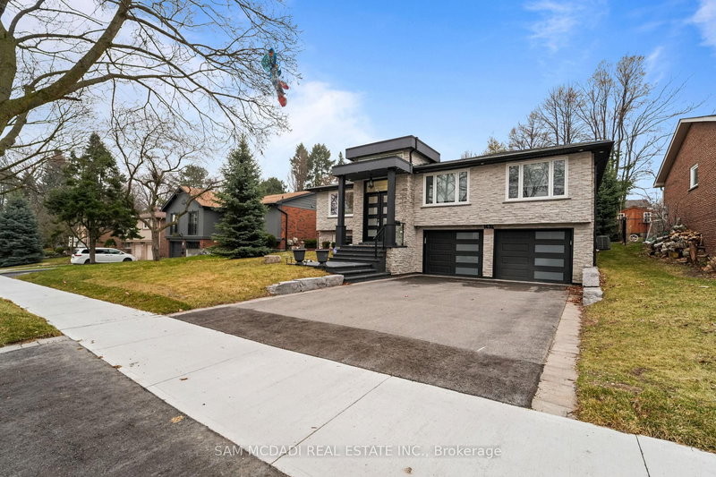 1434 Petrie Way, Mississauga, L5J 1G5 | Image 3