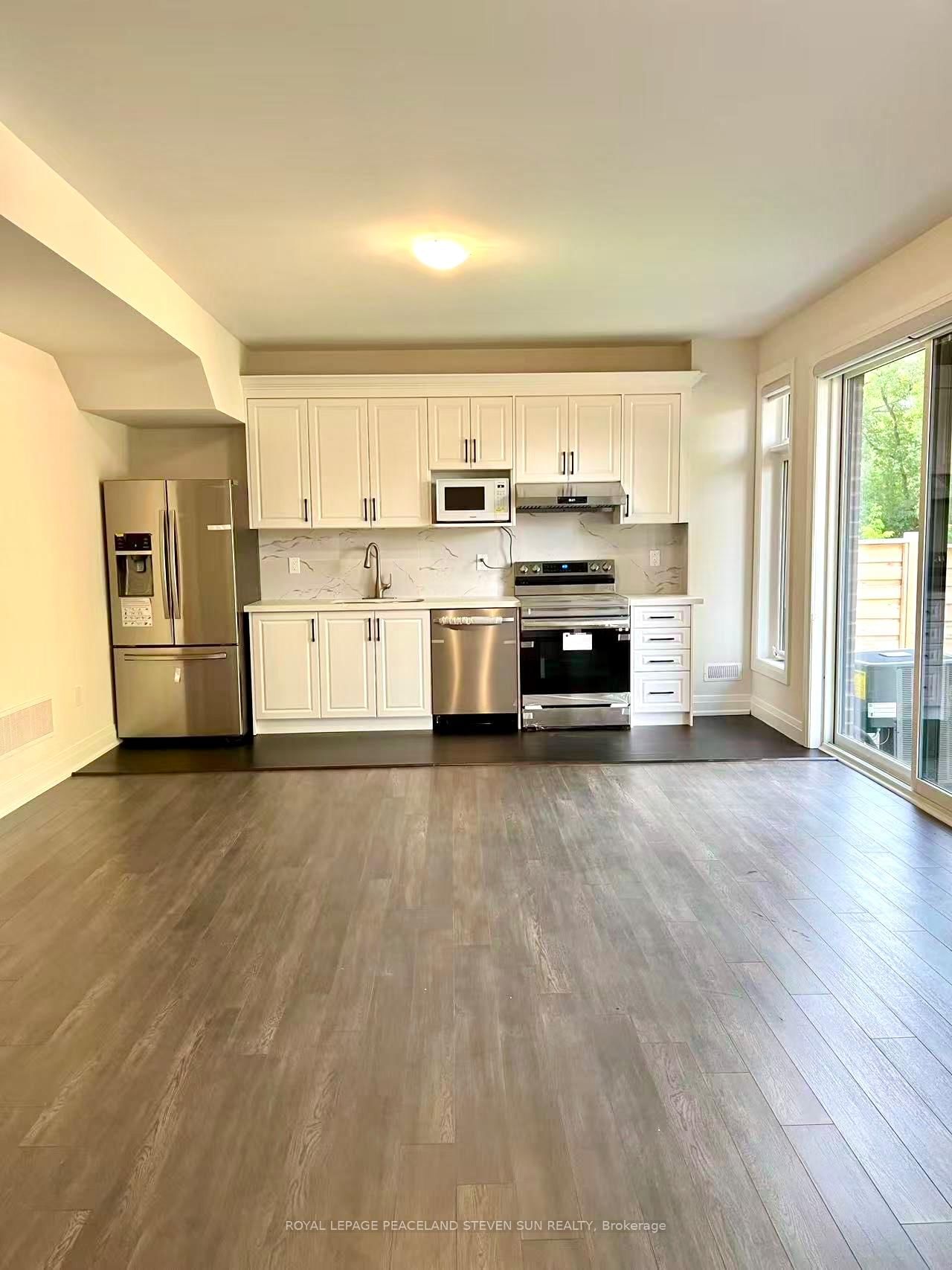 Detached House for lease at 23 Wild Rose Garden, Toronto, Ontario, M6L 0A5 - Rustic - MLS: W12955804