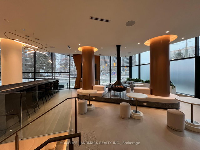 1302 - 60 Central Park Roadway