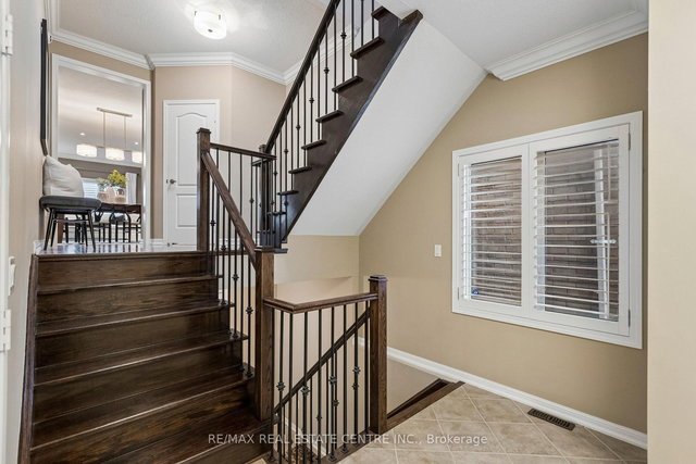 700 Caldwell Crescent