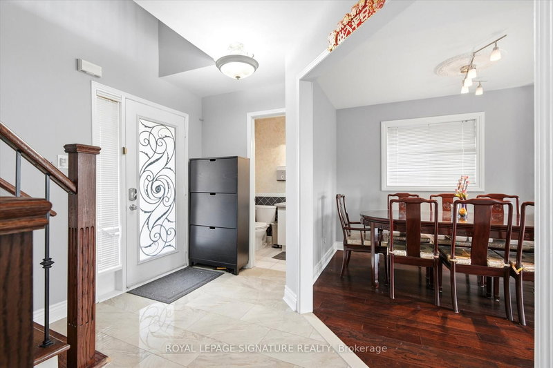 85 Vivians Cres, Brampton, L6Y 4V2 | Image 3