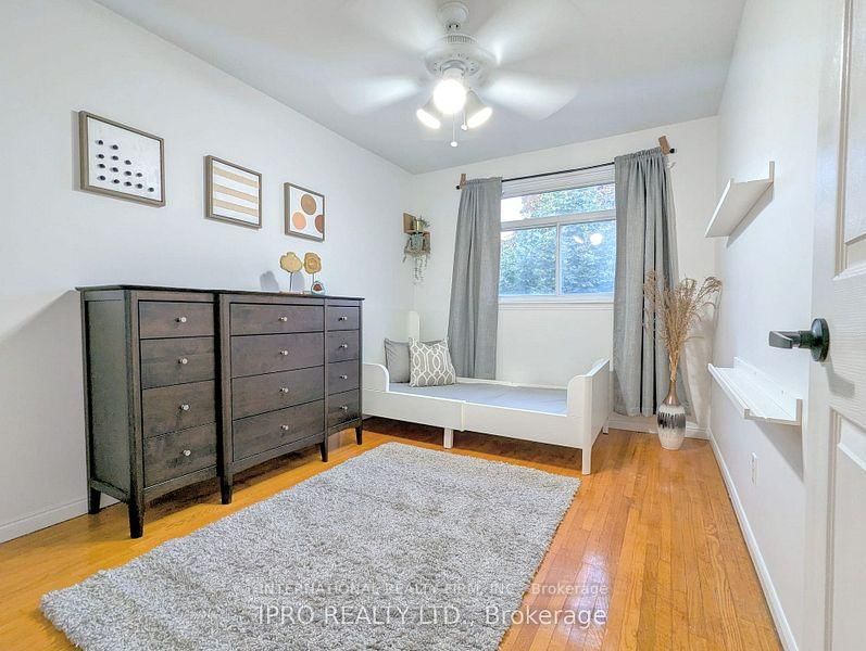 Townhouse for sale at 52 Vodden Court, Brampton, Ontario, L6V 2V7 - Brampton North - MLS: W12956340