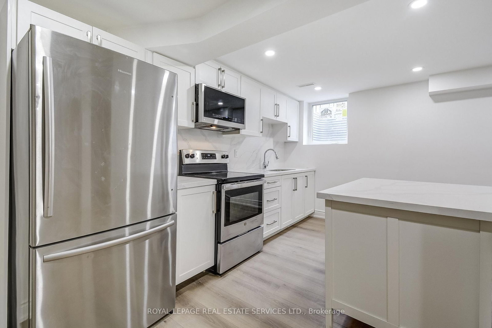 277 Mississaga Street, Unit LOWER - Photo 13