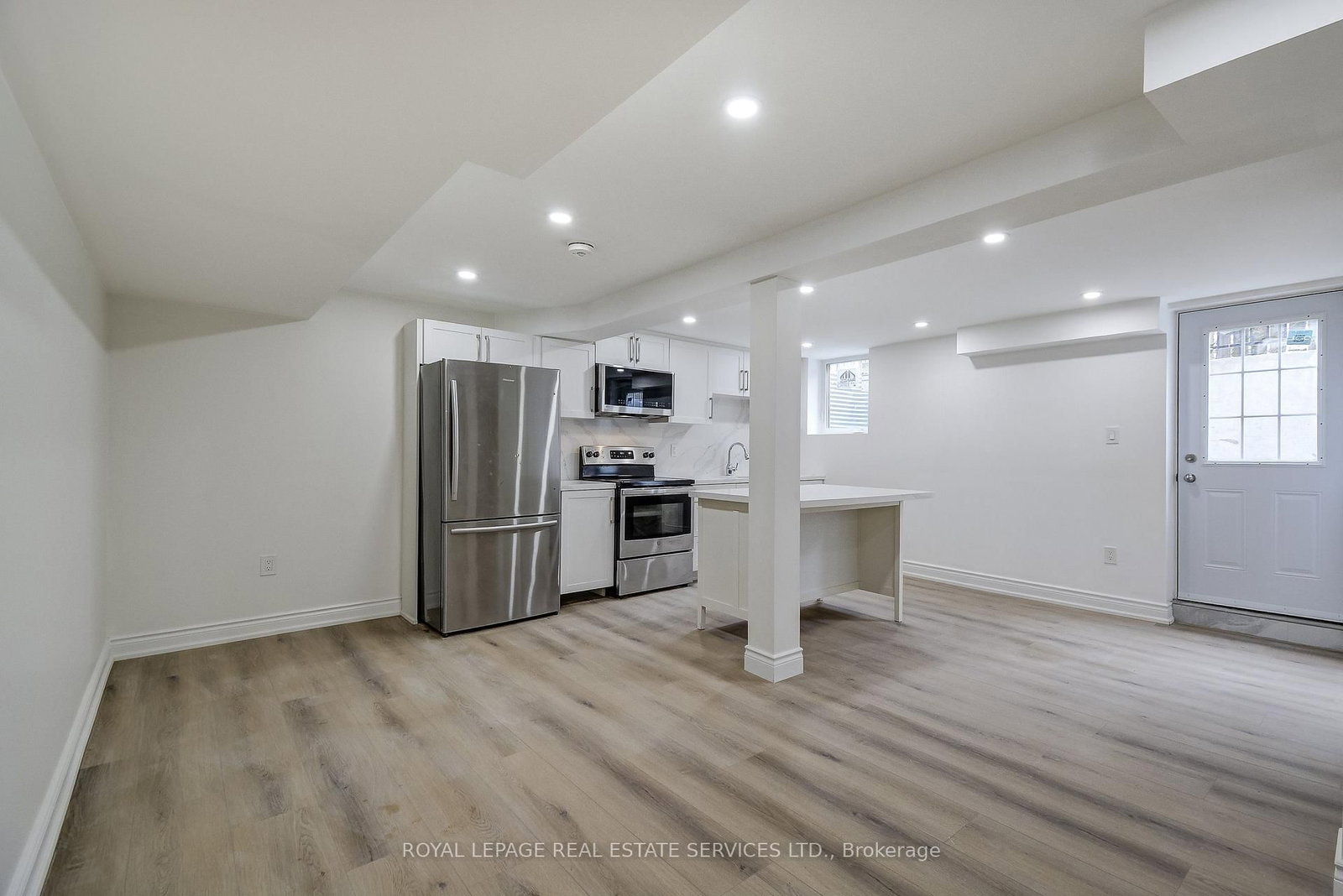 277 Mississaga Street, Unit LOWER - Photo 17