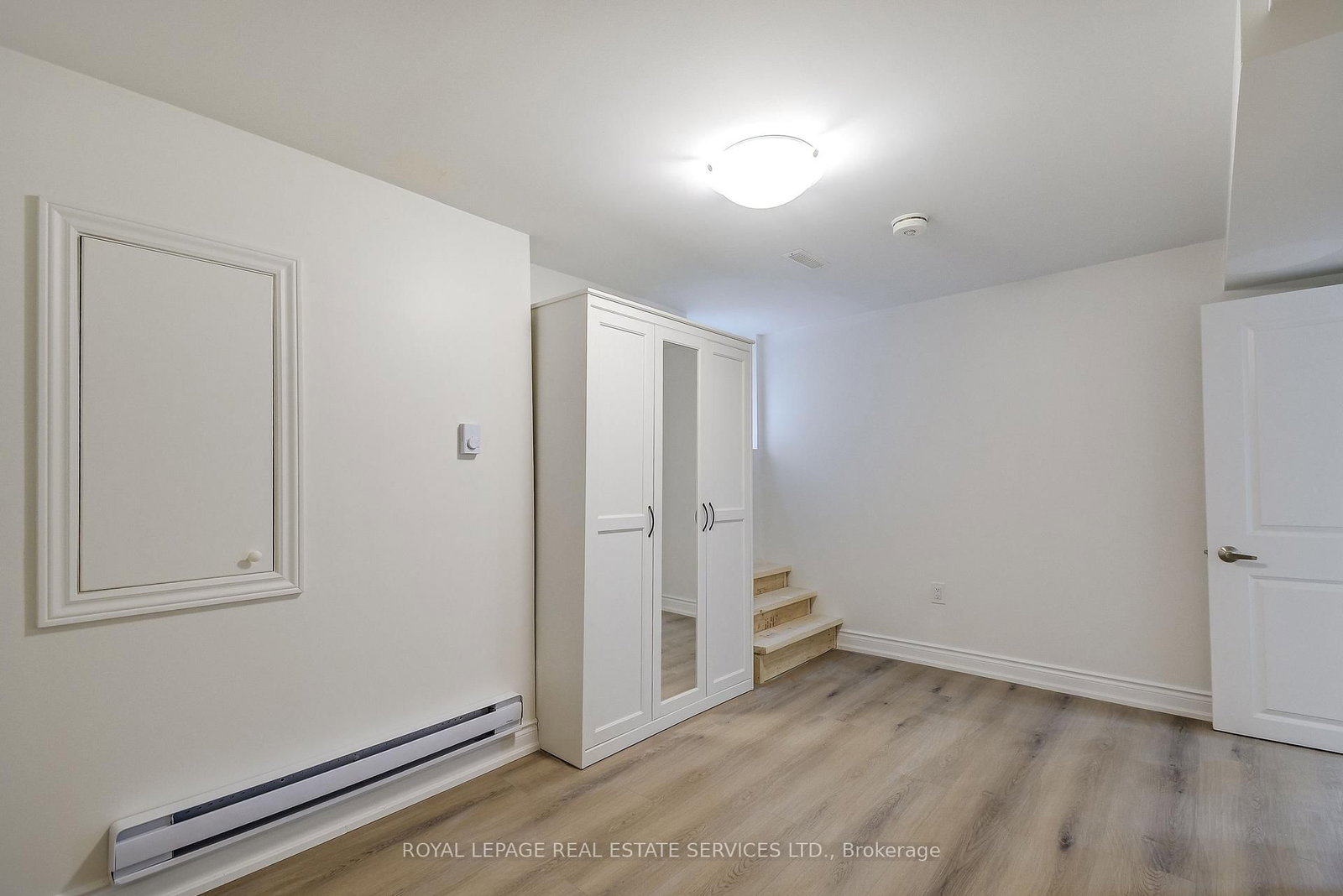 277 Mississaga Street, Unit LOWER - Photo 23