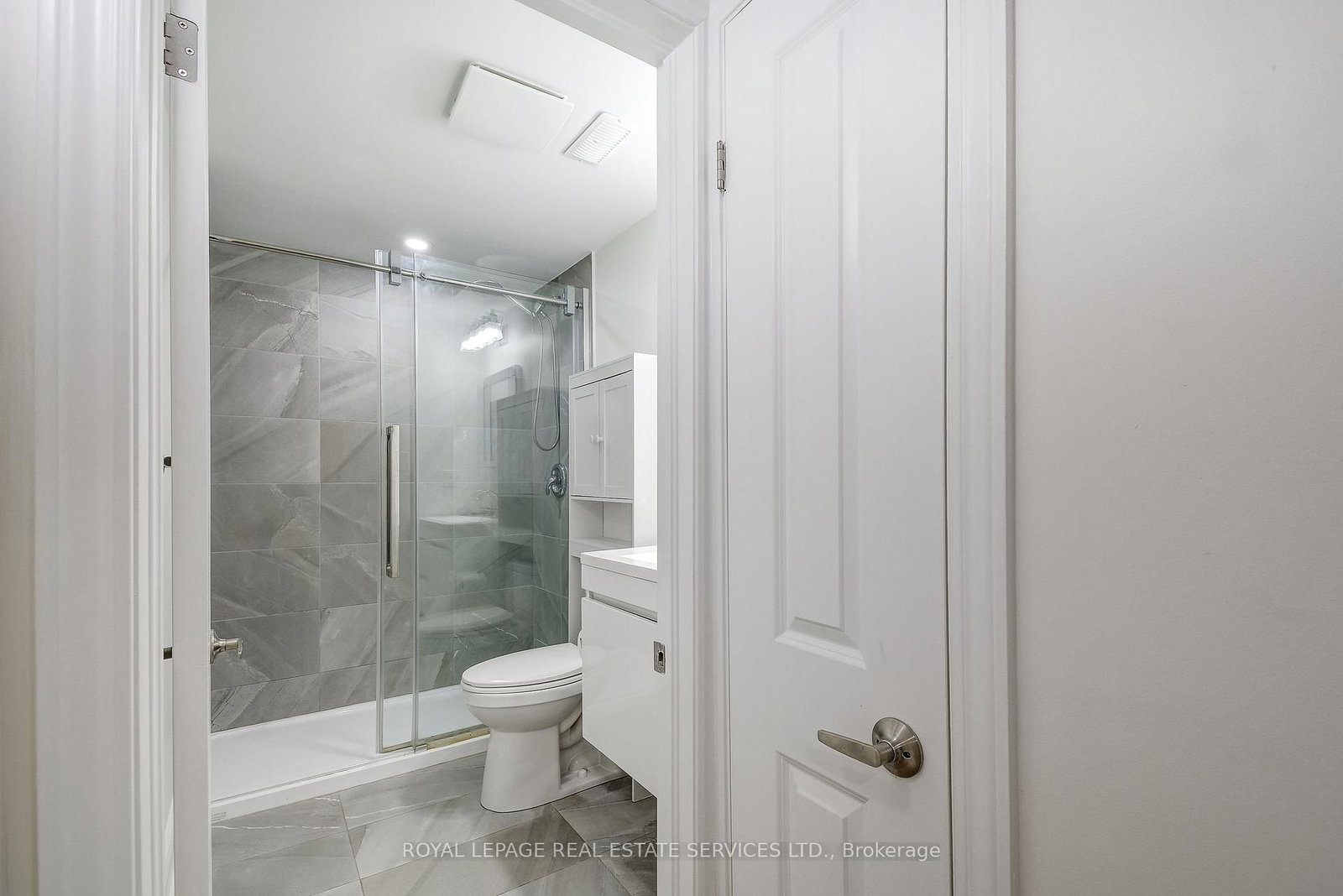 277 Mississaga Street, Unit LOWER - Photo 25